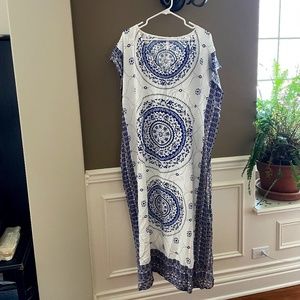 Cupshe White Beach Coverup with Blue Medallion